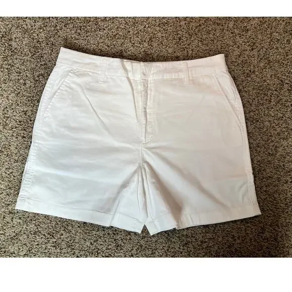 Gloria Vanderbilt Women's Chino Shorts, NWT, Size 14, White, Cotton, 5" inseam - Picture 1 of 8